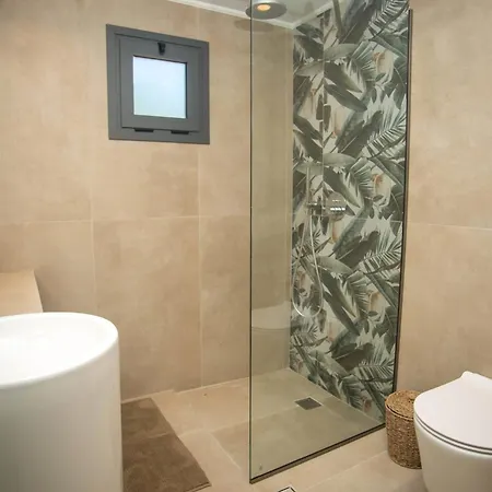 Marea Luxury - Tramontana Korithion